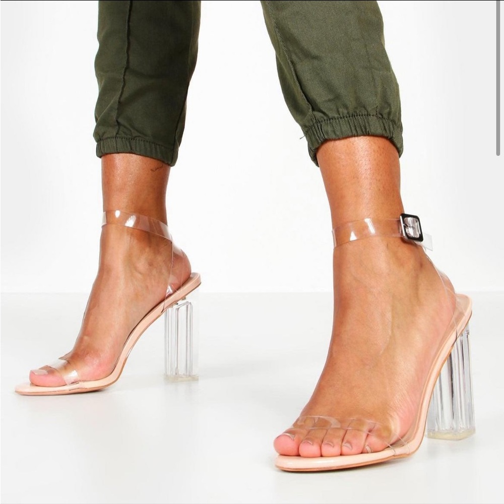 Boohoo heels size 5